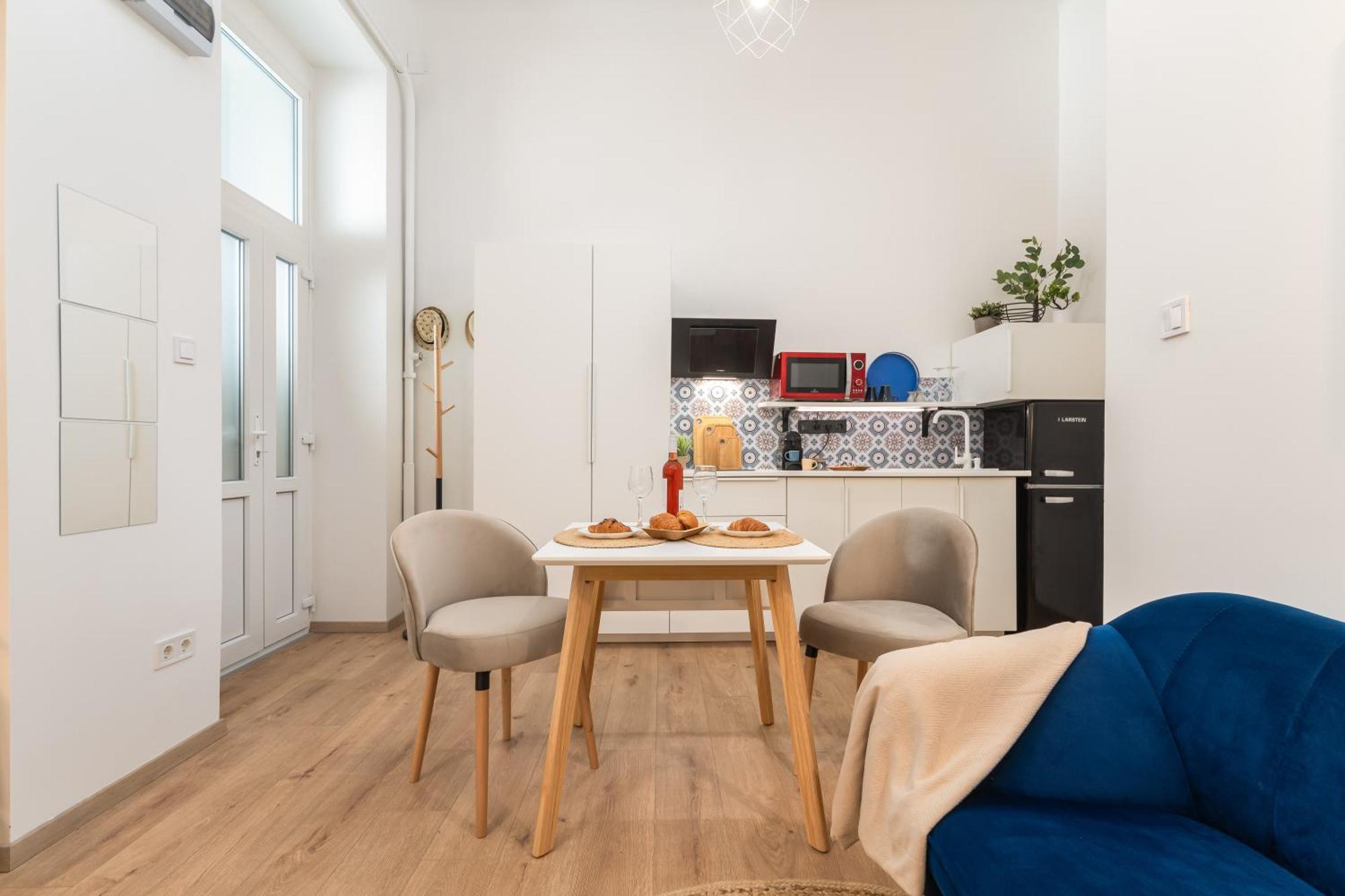 Apartment Charming Downtown *